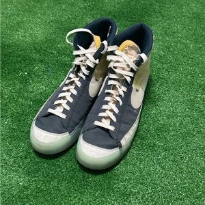 Nike Men's Blazer Move to Zero Sneakers